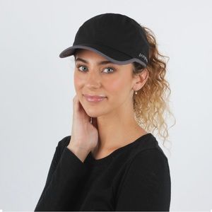 NWT Ponyflo Women’s Active Cap